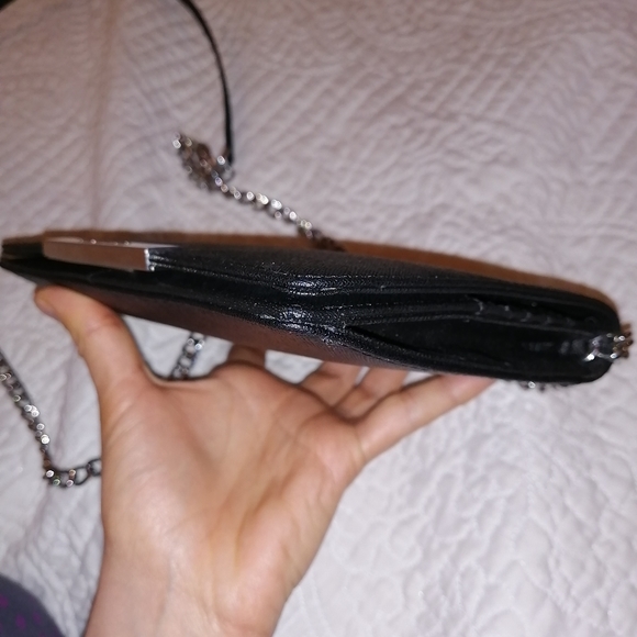 Michael Kors wallet on chain /clutch - Picture 14 of 16